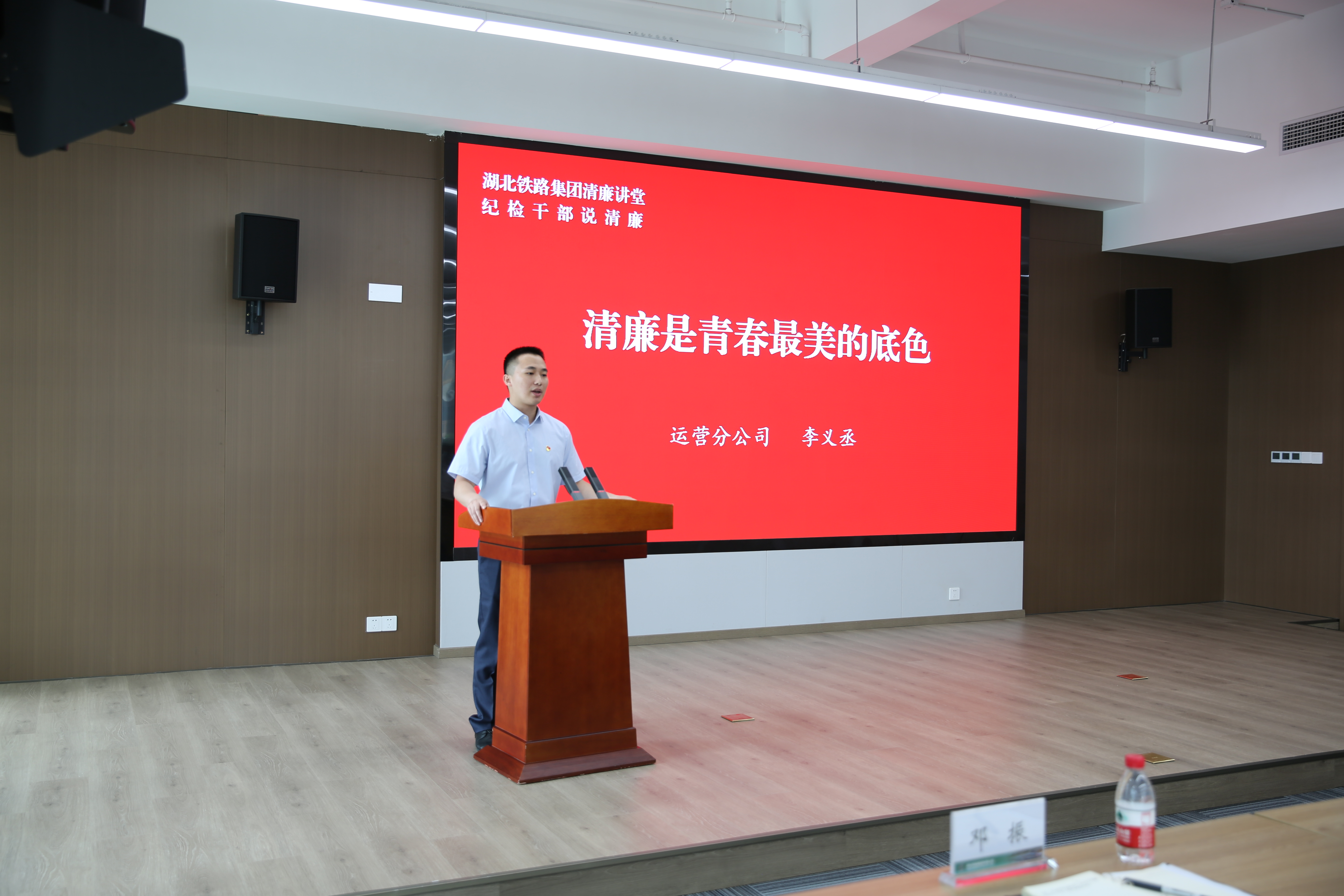 ��yun�����������