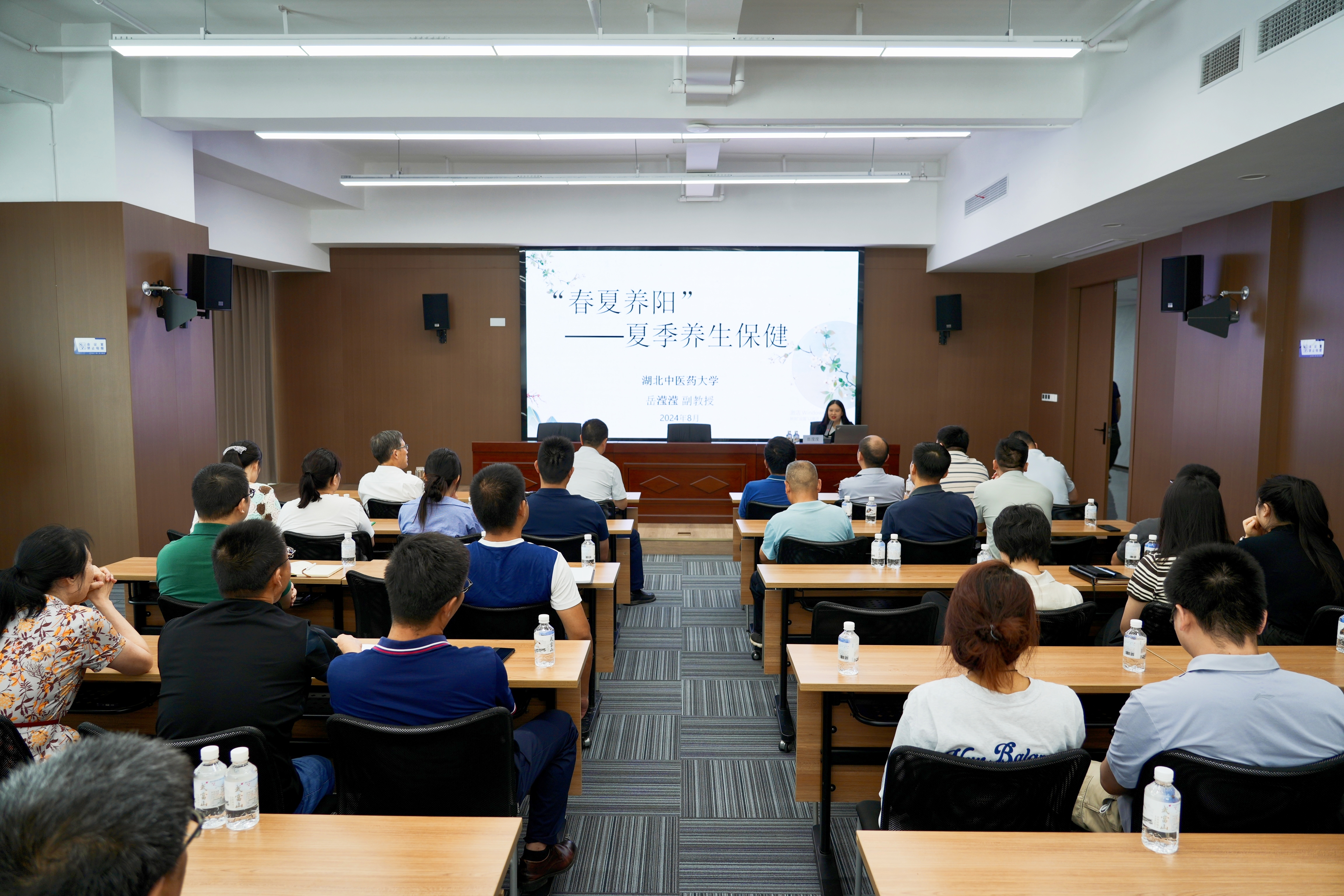 ��yun�����������