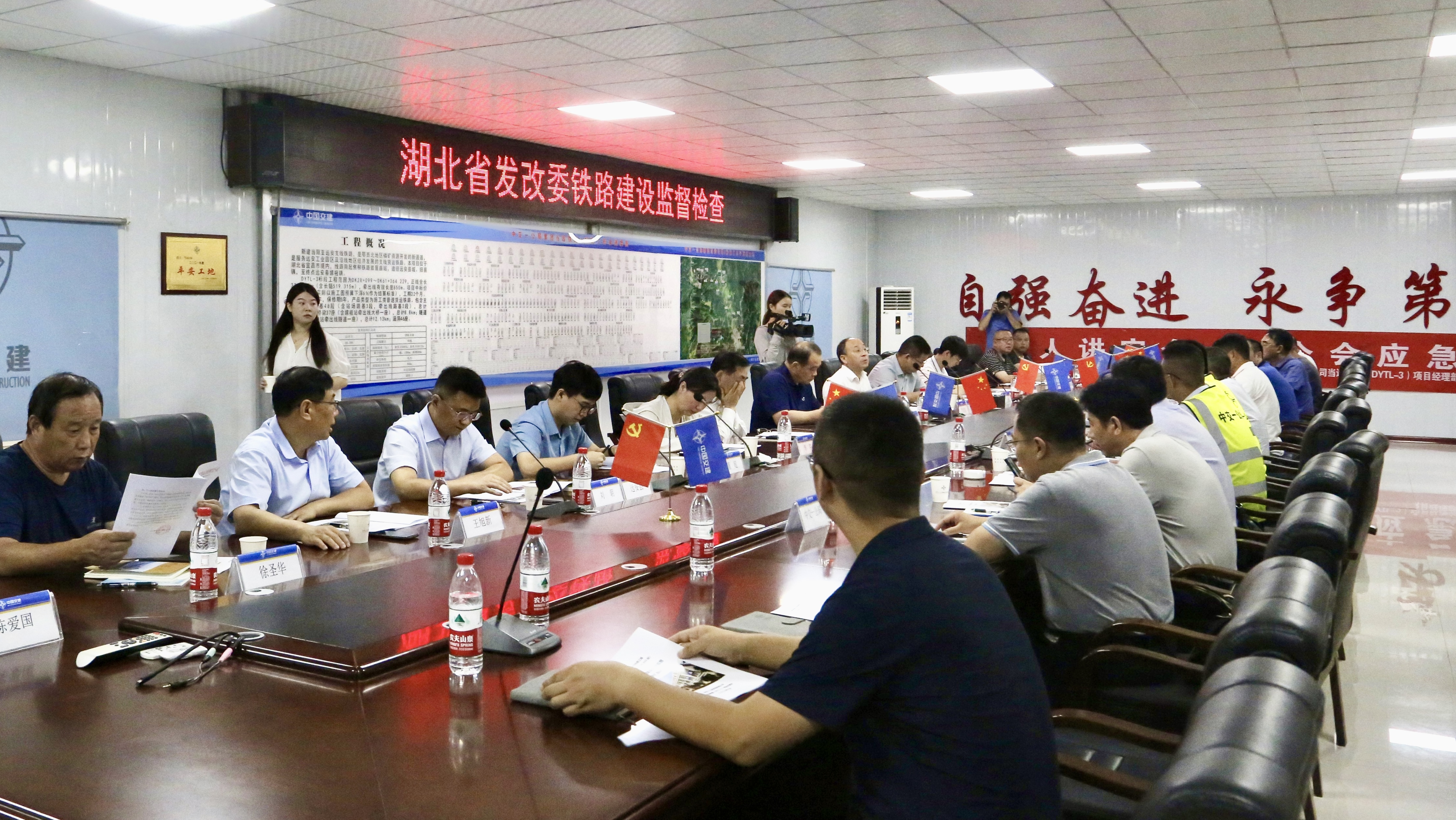 ��yun�����������