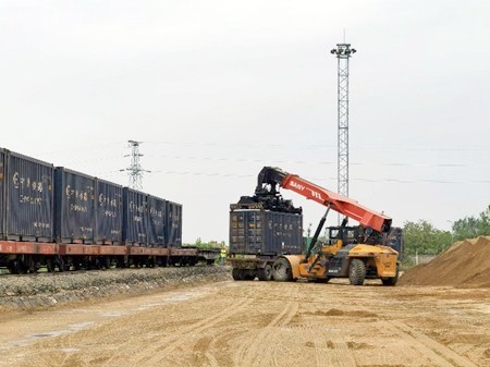 ��yun�����������