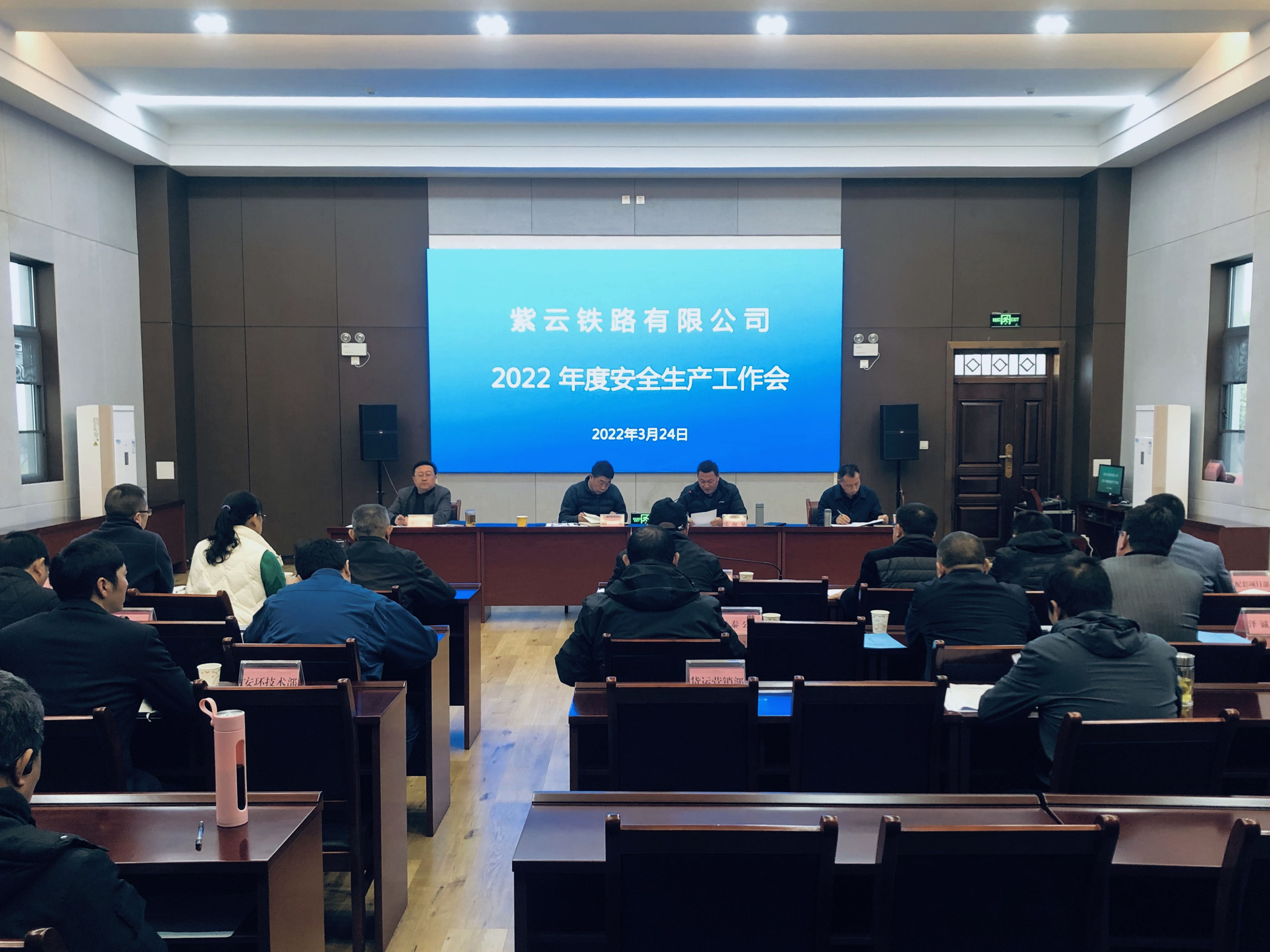 ��yun�����������