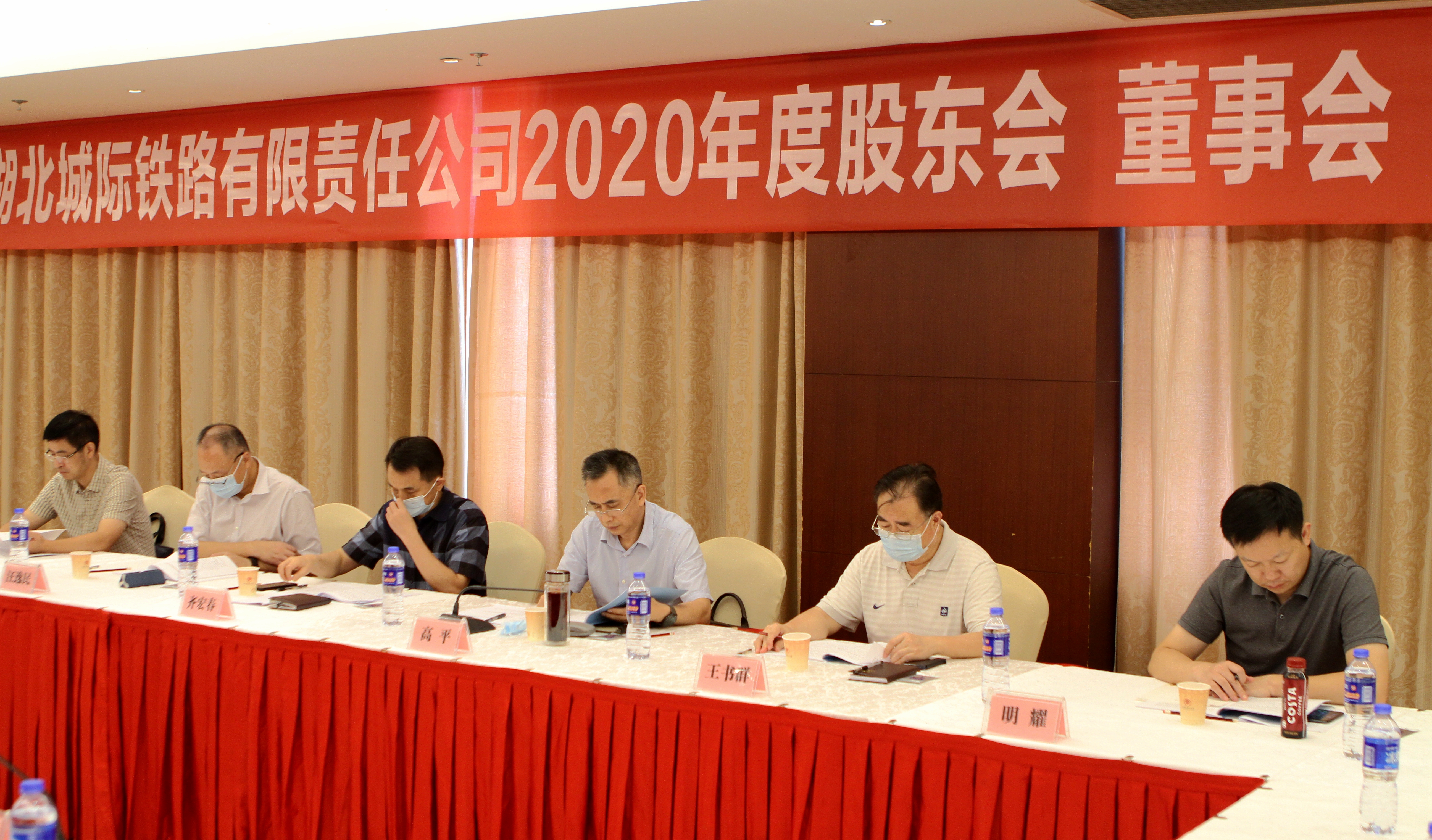 ��yun�����������