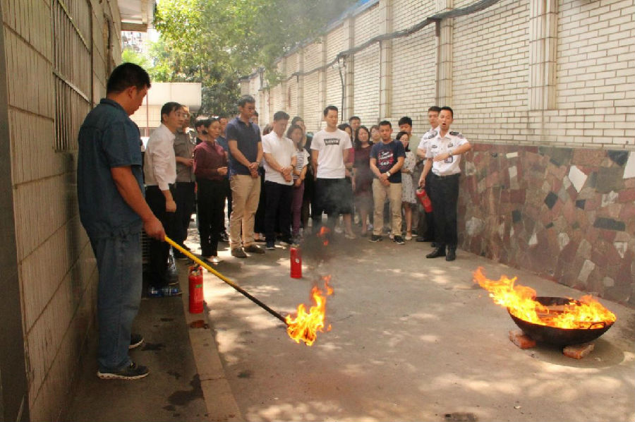 ��yun�����������