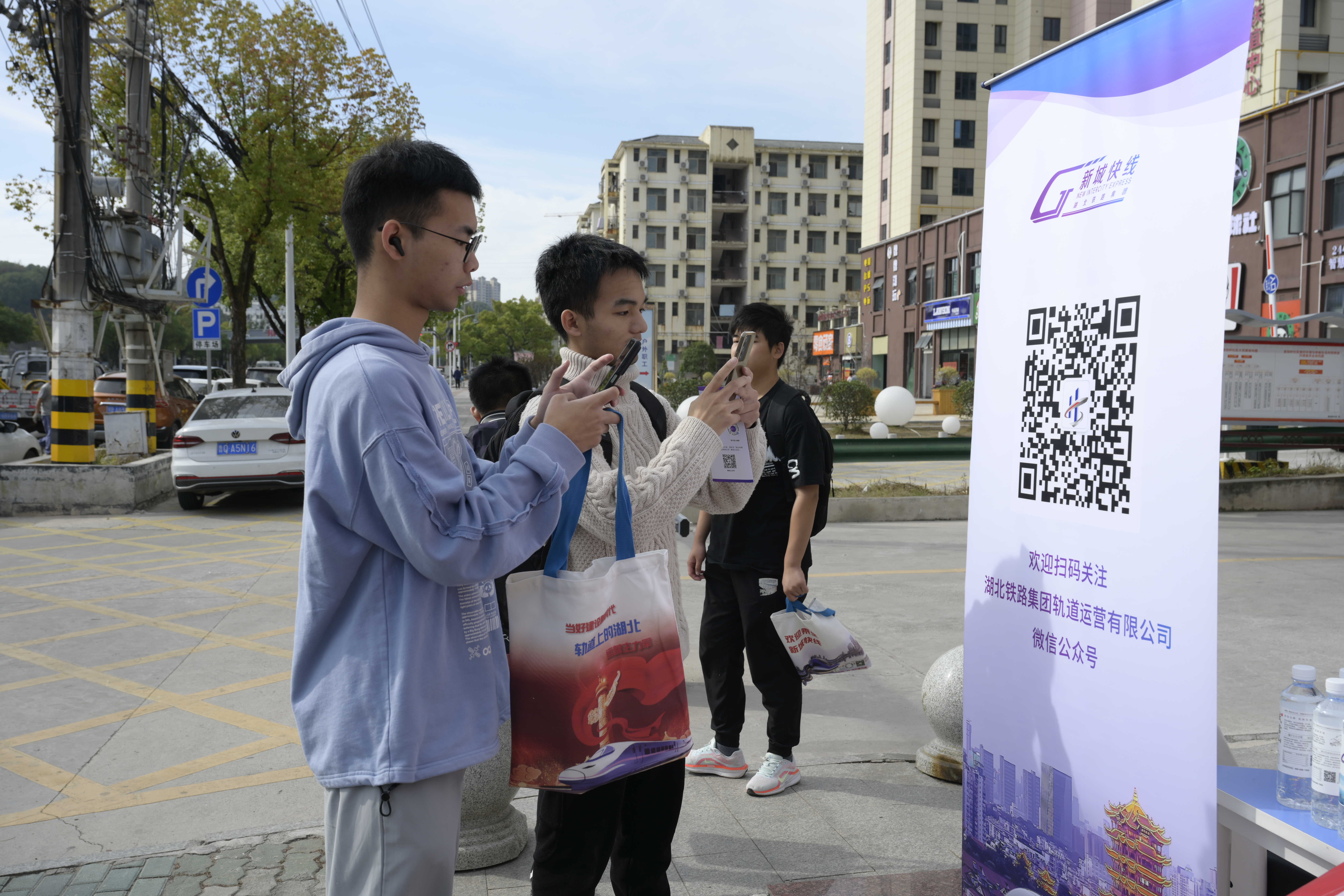 ��yun�����������