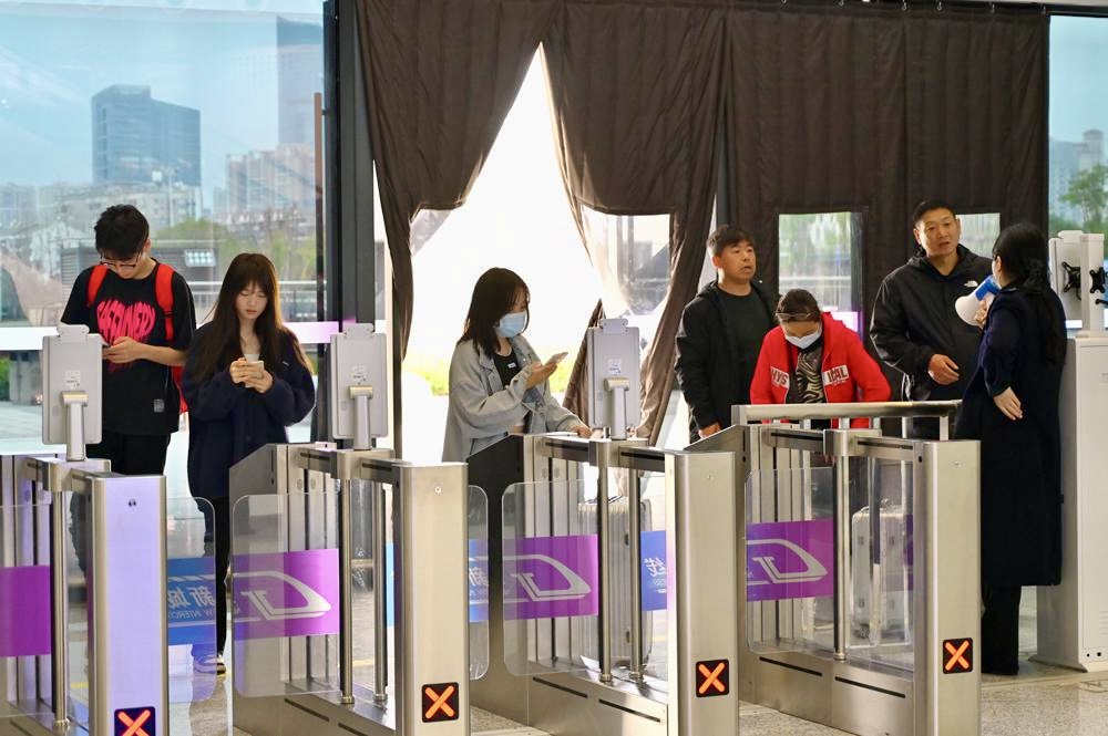 ��yun�����������