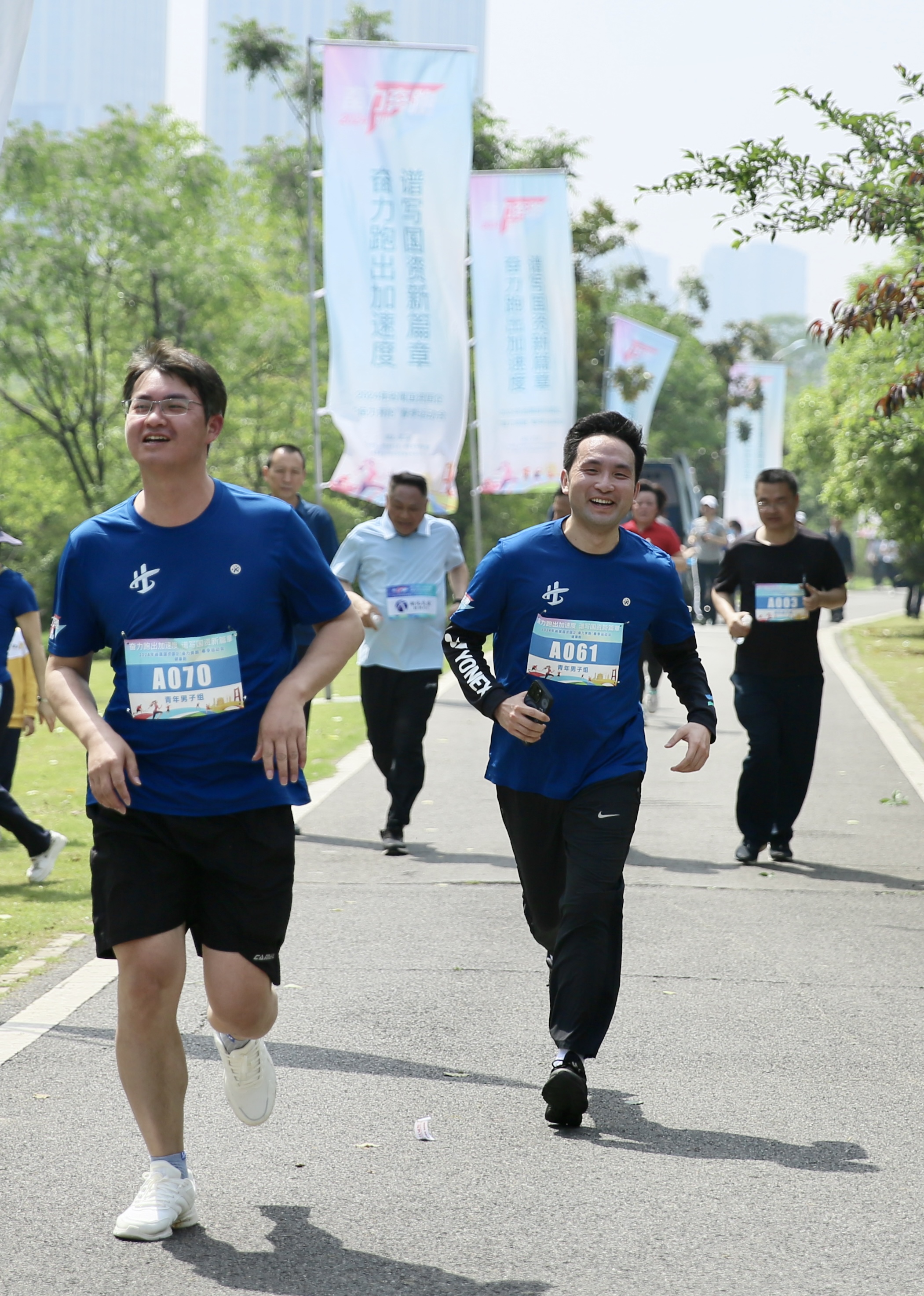 ��yun�����������