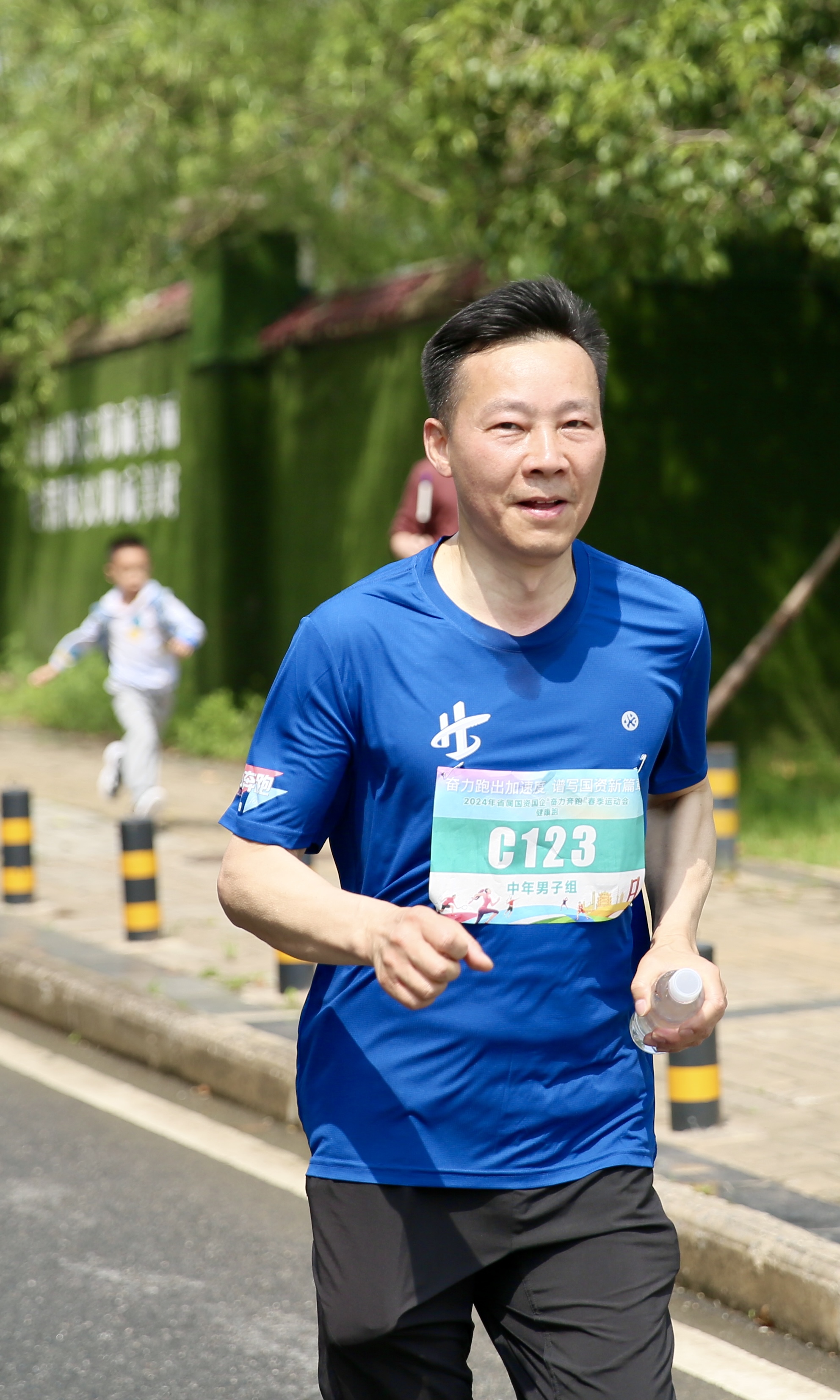 ��yun�����������