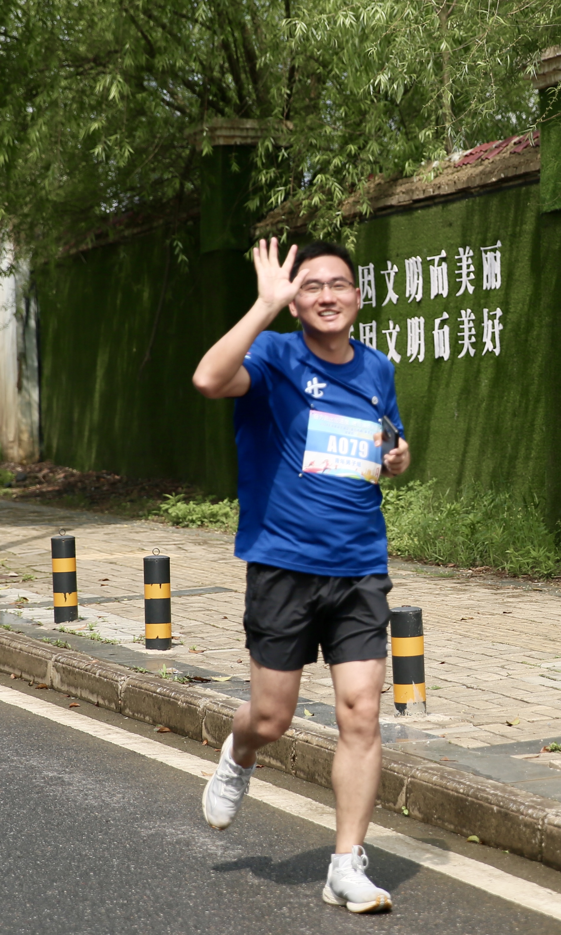 ��yun�����������