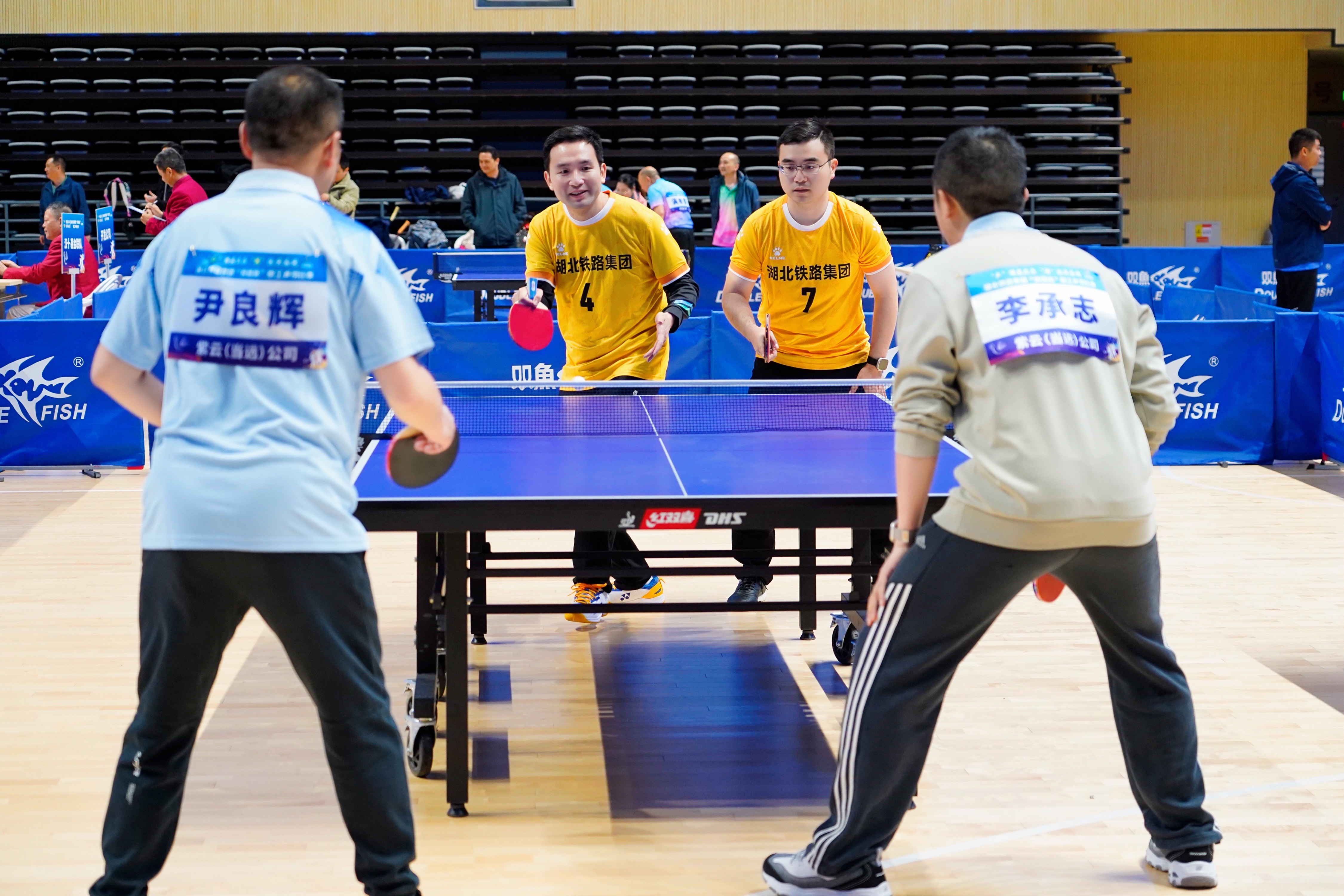 ��yun�����������