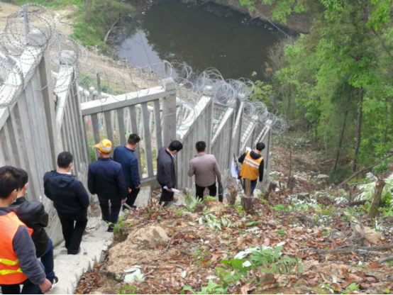 ��yun�����������