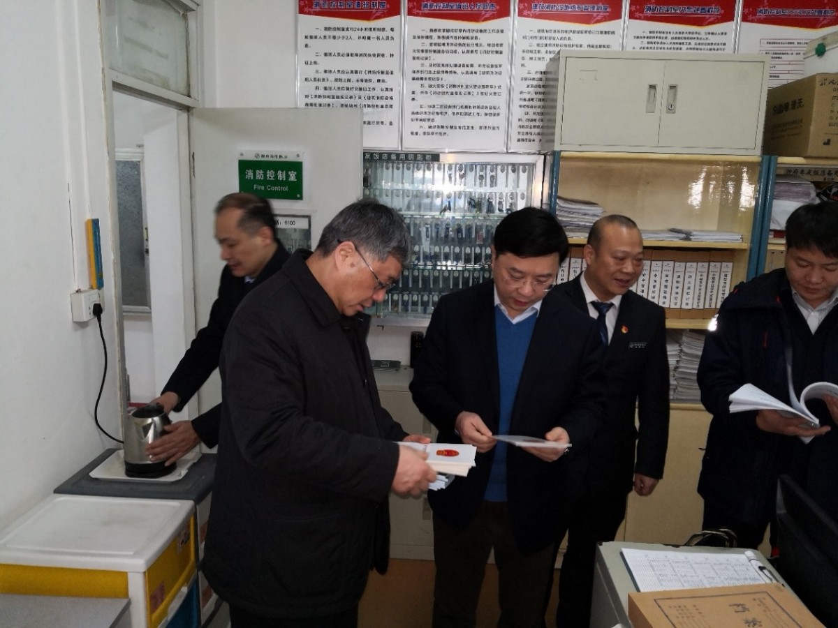 ��yun�����������