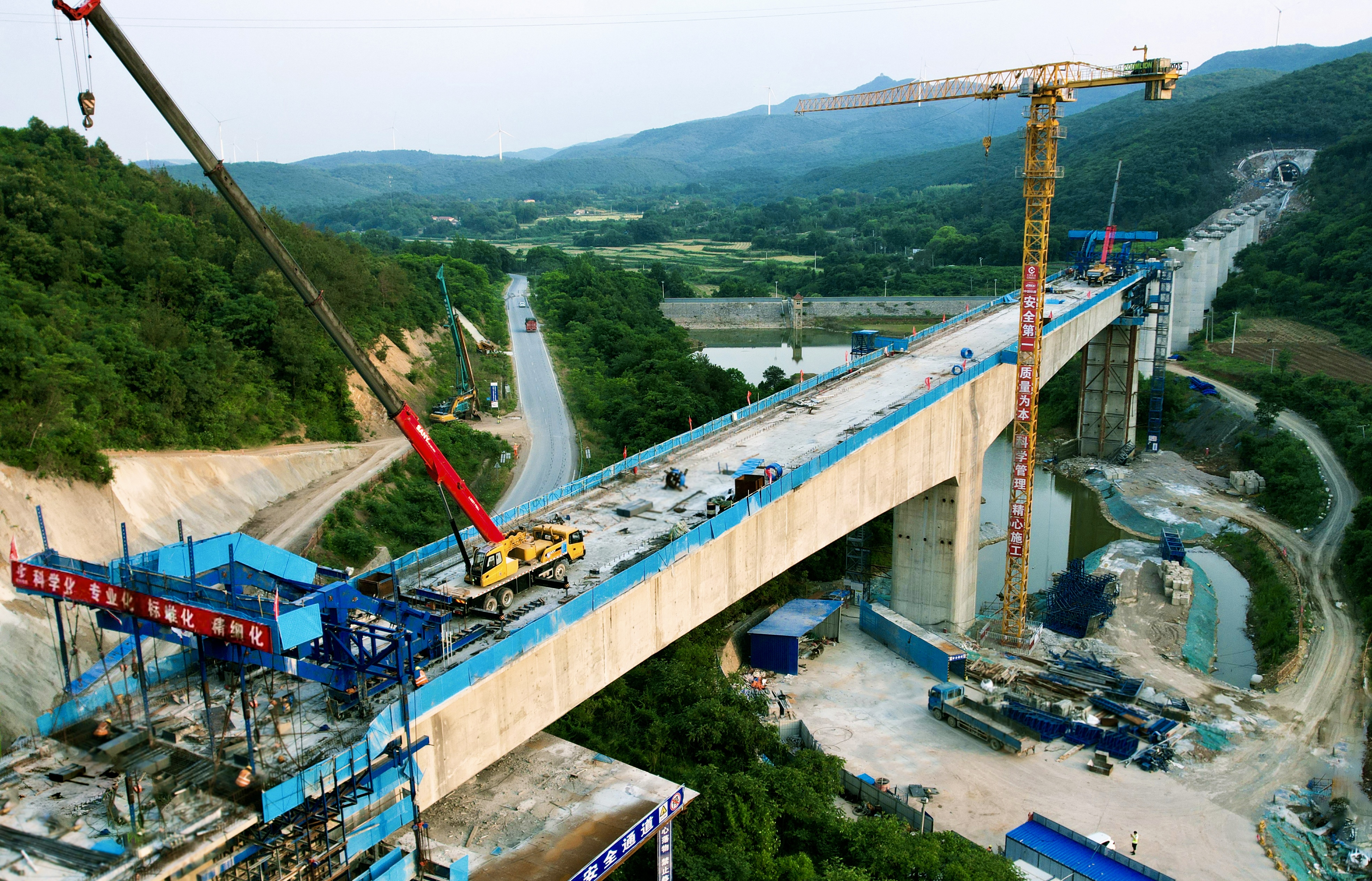 ��yun�����������