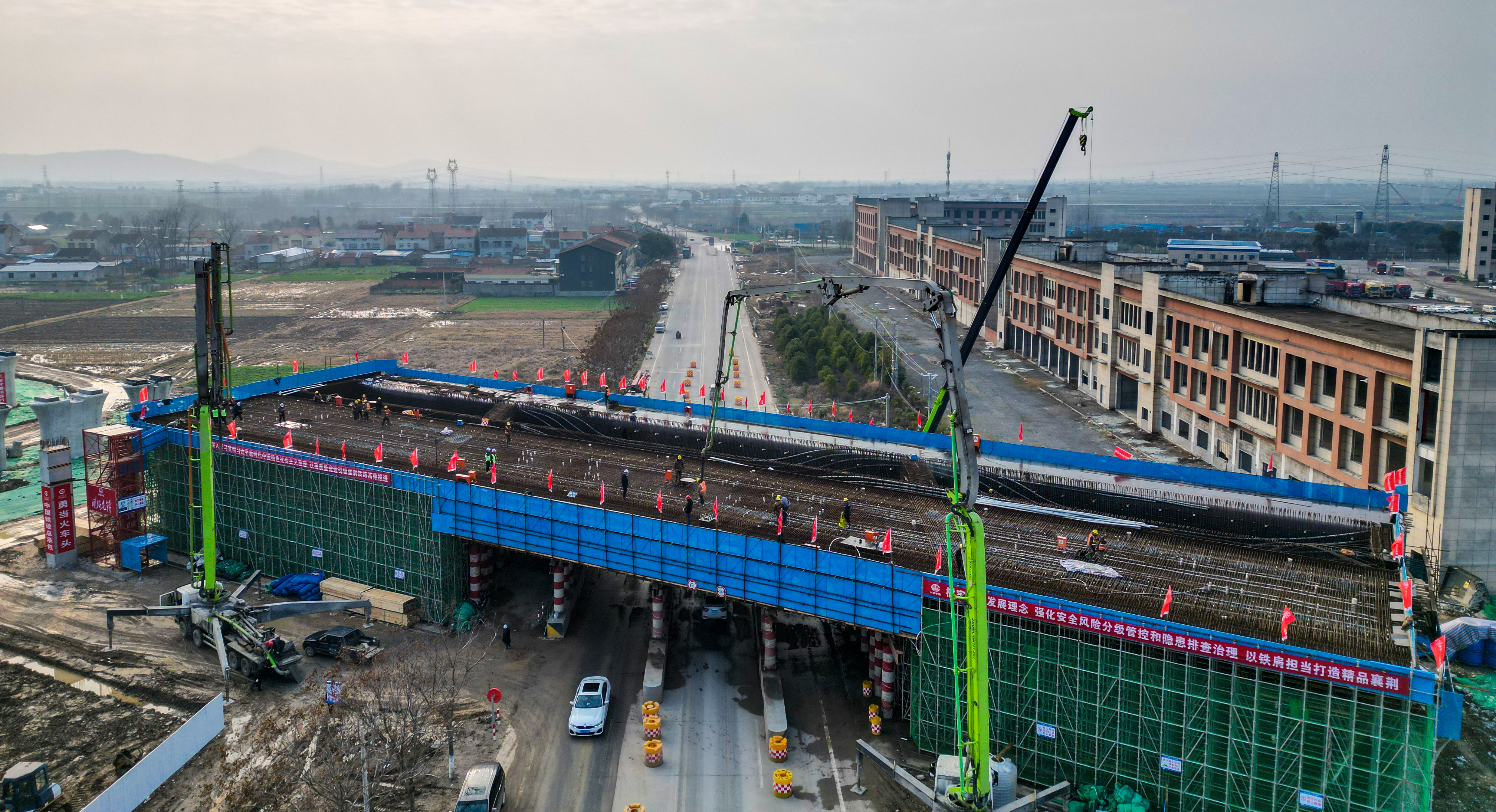 ��yun�����������