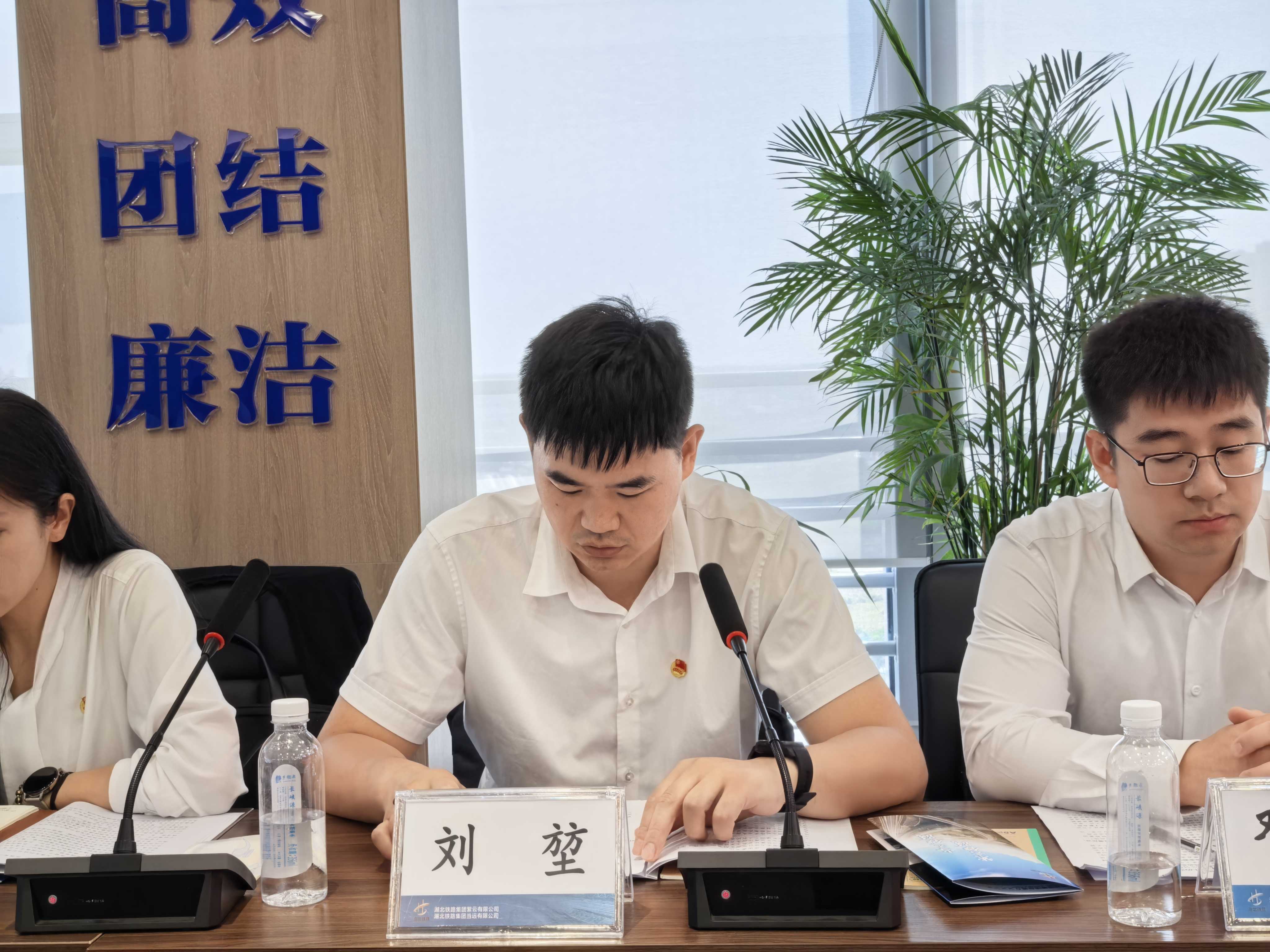 ��yun�����������